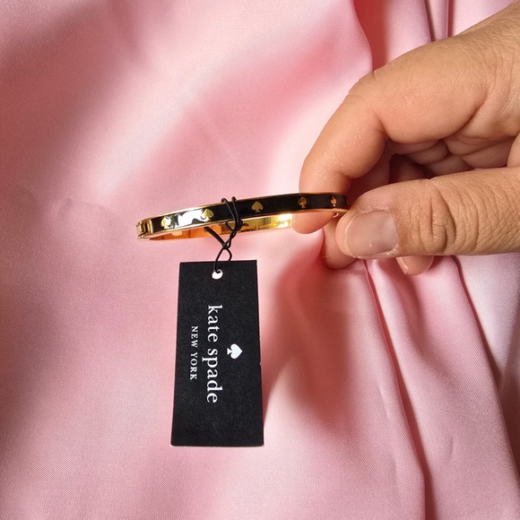 kate spade Jewelry - Kate Spade Gold Bangle Bracelet